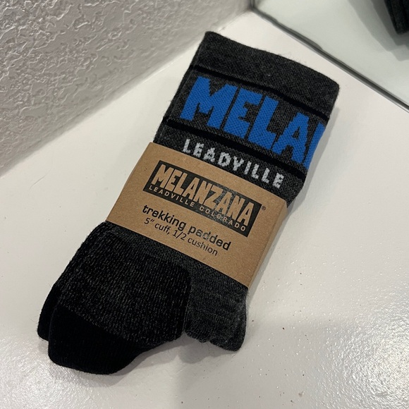 NWT Melanzana Trekking Padded 5” Socks, Size Medium - Picture 2 of 4